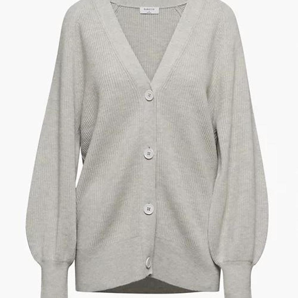Aritzia Babaton Bespoke Women's Grey Button Up Cardigan size Small NEAR PERFECT